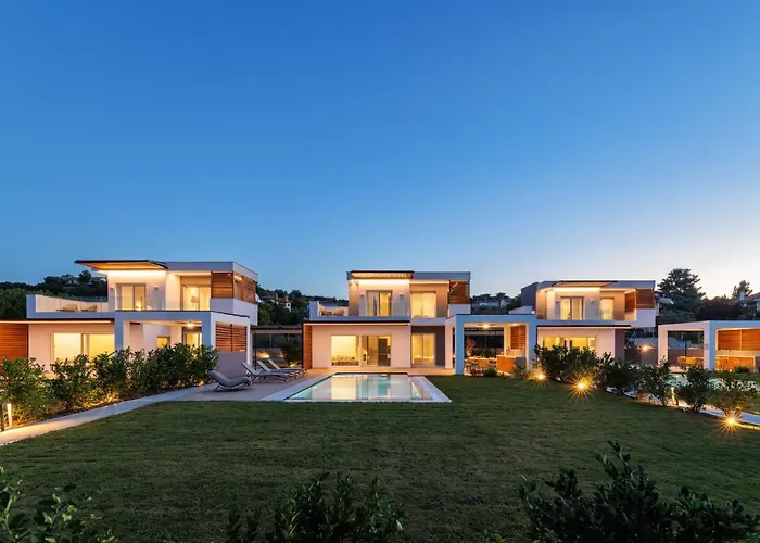 Summer Pearls Luxury פוליכרונו