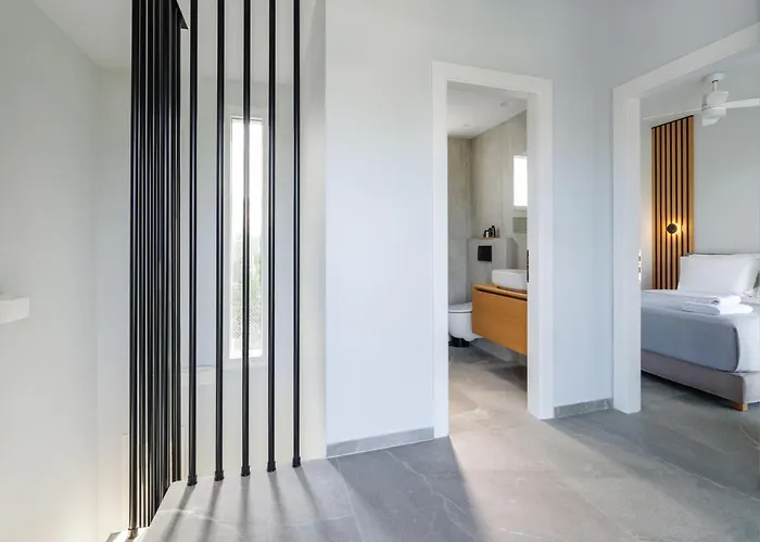 Summer Pearls Luxury וילה פוליכרונו