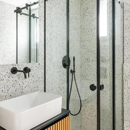 Summer Pearls Luxury Polychrono