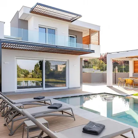 Summer Pearls Luxury Villa *