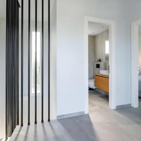 Summer Pearls Luxury Villa Polychrono