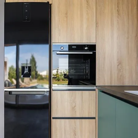 Summer Pearls Luxury Villa Polychrono