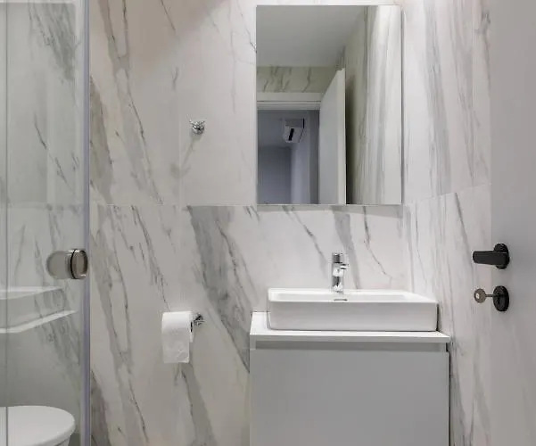 Summer Pearls Luxury Polychrono